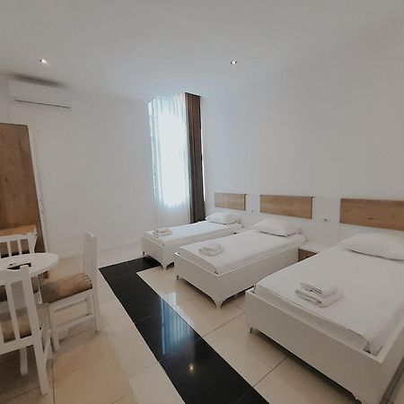 Hotel Restaurant Univers Shkodër Dış mekan fotoğraf