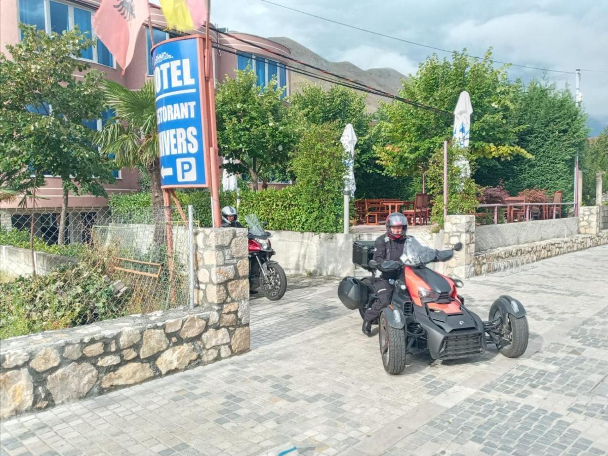 Hotel Restaurant Univers Shkodër Dış mekan fotoğraf